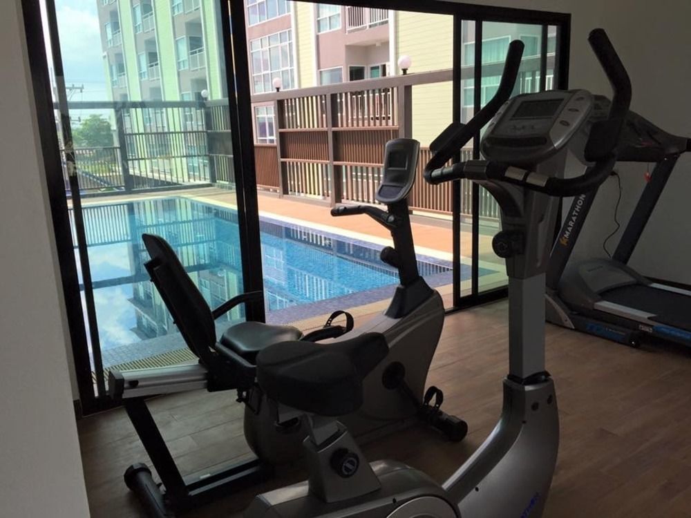 Modernbright Laemchabang Aparthotel Bang Lamung Exterior photo